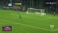Gol Radonjića za 3:1 u Pančevu, golman Železničara krenuo u kazneni Zvezde, pa dobio kaznu