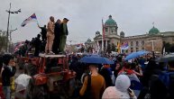 Studenti se popeli na traktore: Protest ispred Skupštine