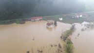 Jezivi snimci iz vazduha izlivene reke Jadar kod Loznice: Ekipe na terenu, meštani strahuju