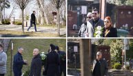 Estrada u suzama, pevači stižu na groblje: Matić, Rokvić, Sofronijević ispraćaju čuvenog harmonikaša