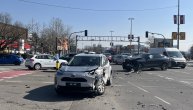 BMW se zakucao u Tojotu, vozilo smrskano: Stravičan sudar kod Ušća