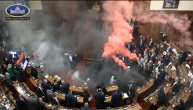 Bačene dimne bombe pa nastala tuča na sednici Skupštine Srbije