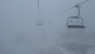 Prvi je april, ali nije šala: Sneg, magla i olujni vetar okovali Kopaonik kao usred zime