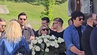 Goca Trzan sa Rašom i ćerkom na sahrani Daniele Boračeve