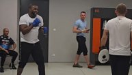 Zavirili smo u svlačionicu legendarnog Zimermana: Ovako se Holanđanin priprema za borbu na KSW 105