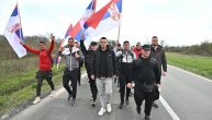 Srbi sa KiM koji pešače ka Beogradu, na putu ka Gornjem Milanovcu