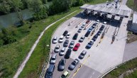 Gužve ima, šta će nas sačekati kad siđemo sa auto-puta: Ovako izgleda naplatna stanica u Pakovraću