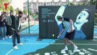 Nole akrobata: Đoković igrao fristajl tenis