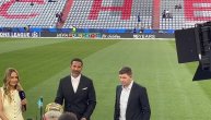 Rio Ferdinand pokazuje mališanu da mu da loptu, prelepa scena na Ligi šampiona