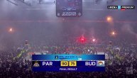Baklje "zapalile" Arenu posle osvajanja titule Partizana