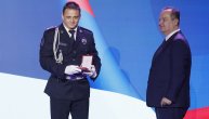 Vučić uručio zlatne medalje pripadnicima MUP-a