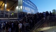 Kolaps na istočnoj tribini ispred stadiona Partizana pred meč protiv AEK-a