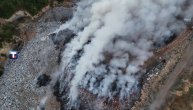 Veliki požar na deponiji kod Novog Pazara: Vatrogasci se bore sa vatrenom stihijom