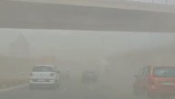 Oluja prašine na auto-putu na Novom Beogradu! Savetujemo vozačima da dobro pripaze kad idu ovuda