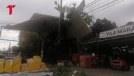 Oluja odvalila limeni krov sa zgrade na Novom Beogradu
