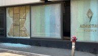 Polomljena stakla na Adaktar lokalu na Vračaru