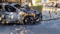 Zapaljen mercedes u centru grada