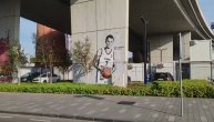 Ovo je mural posvećen Čarliju Kirku u Beogradu