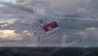 Ogromna srpska zastava na nebu iznad Floride: "Sa 1.000 metara čuo sam decu kako vrište i raduju se"