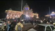 Slavlje ispred Skupštine