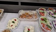 Bogata trpeza u SNSu