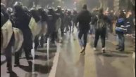 Gradjani ispratili policiju