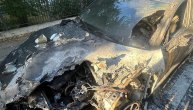 Na Voždovcu izgoreo skupoceni automobil