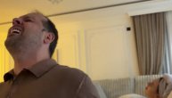 Emir Habibović zapevao sa suprugom koja se tek porodila