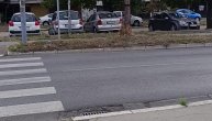Ovo je raskrsnica u Borči na kojoj je motociklista umalo pokosio trogodišnje dete