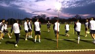 Vanja prvi došao na trening Srbije, Sergej  na teren izašao sa neočekivanim kolegom nakon povratka