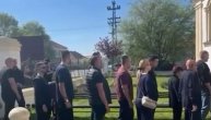 Dolazak Lazića sa porodicom u crkvu: Tužnih 40 dana