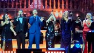 Svilar i ekipa za kraj 65. Beogradskog proleća otpevali Čolin hit "April u Beogradu"