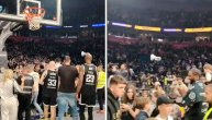 Dvejn Vašington slavio sa sinom pobedu protiv Zvezde