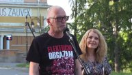 Gile: izložba zasnovana na fotografijama nastalim od albuma "Distorzija"  do nedavnog "U magli sjaj"