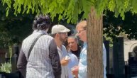 Adil sa suprugom i sinom stigao na Džejev grob