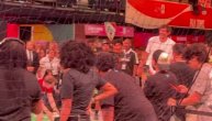 Boban Marjanović se pojavio na festivalu u Njujorku, voditeljka nije mogla da veruju kolike ima ruke