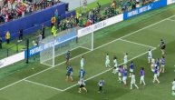 Kilijan Mbape slavi sa saigračima, pozdravio posebnog čoveka