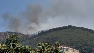 Vatra se pomerila, stigla skoro do Djenovica, ceo dan avioni nadlecu i gase pozar, vidi se plamen