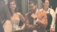 Luka Dačić nasmejan sa poznatom lepoticom