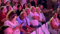 Milicina porodica stigla da podrzi pevacicu