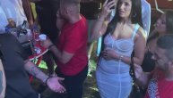 Naš pevač dobio bakšiš, pa ga dao devojci iz publike