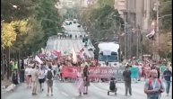 Protivnici Prajda se okupili u dvoristu Vaznesenjske crkve